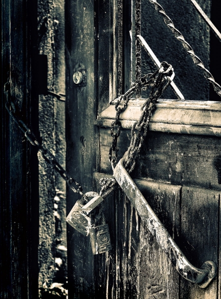 Photograph Afroditi Mavroeidi Closed on One Eyeland
